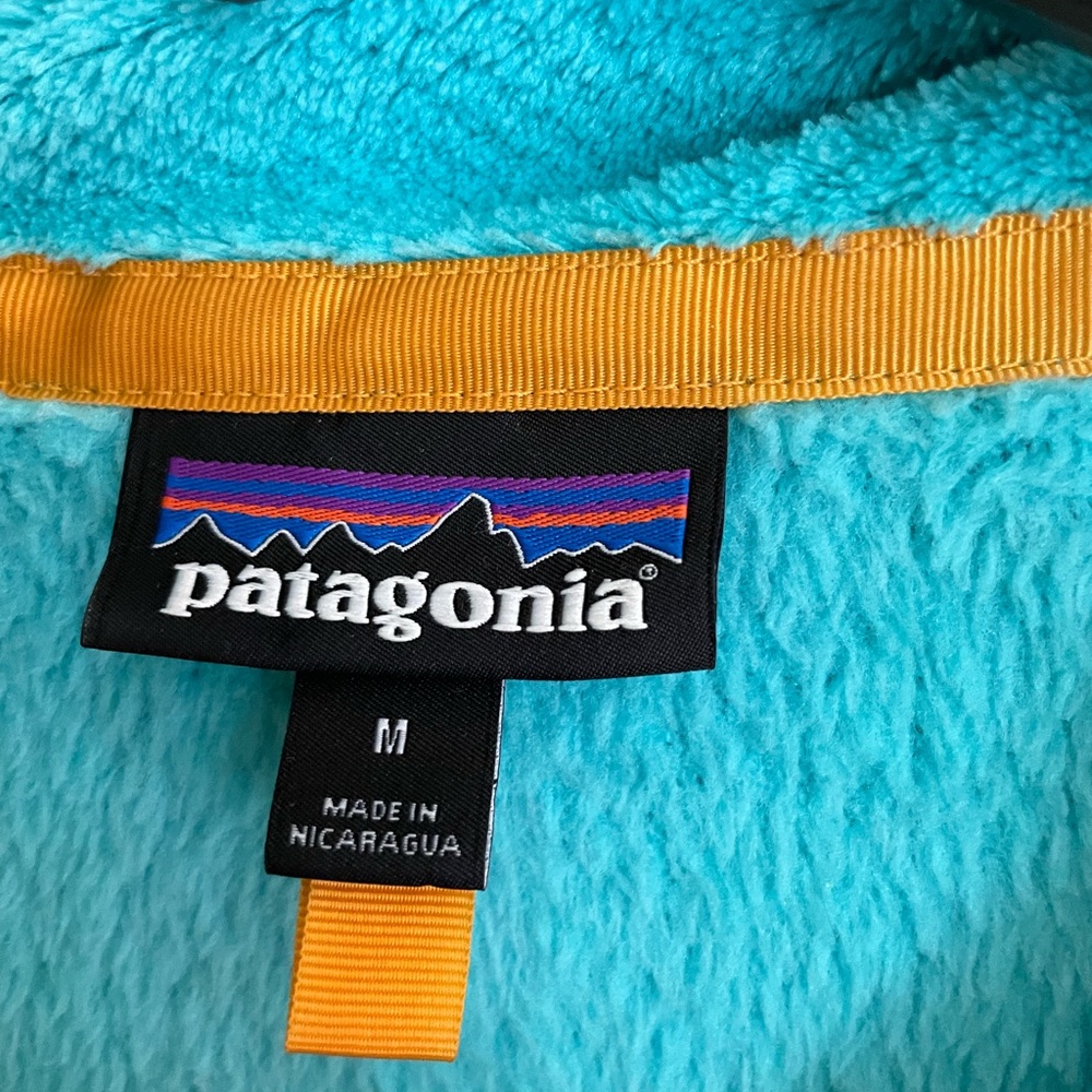 Blue/orange Patagonia pullover fleece